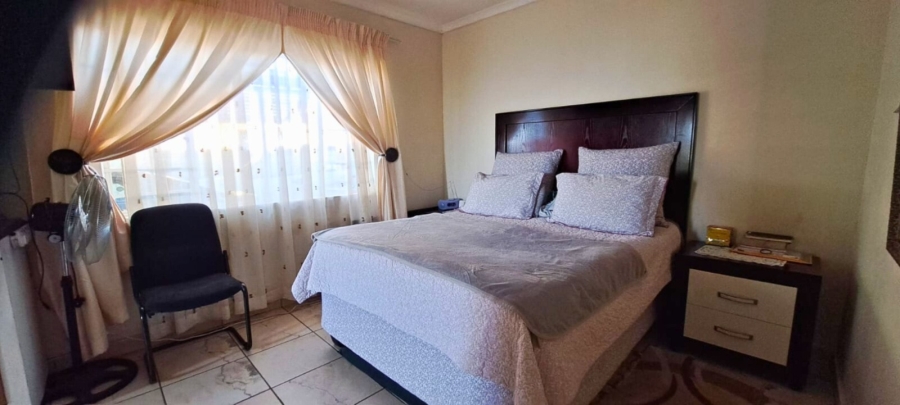 3 Bedroom Property for Sale in Waterkloof East North West